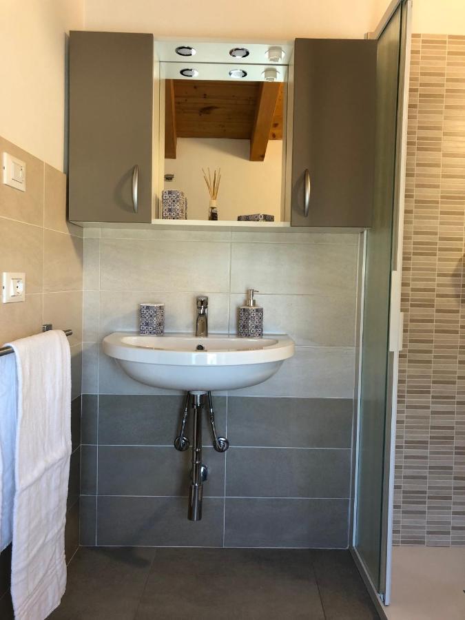 La Casa Della Ada Hotel Castelnuovo del Garda Luaran gambar