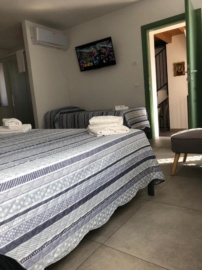 La Casa Della Ada Hotel Castelnuovo del Garda Luaran gambar