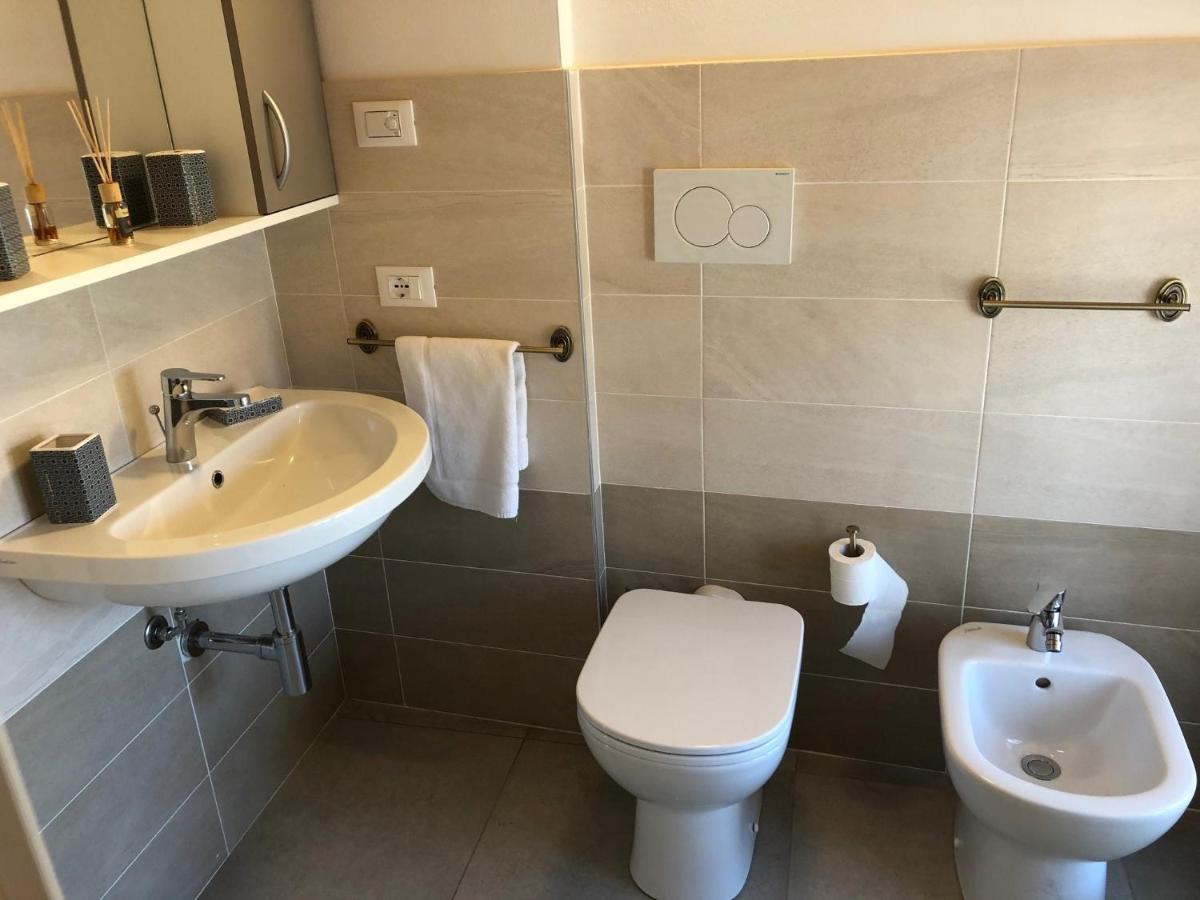 La Casa Della Ada Hotel Castelnuovo del Garda Luaran gambar