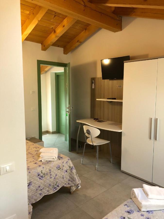 La Casa Della Ada Hotel Castelnuovo del Garda Luaran gambar